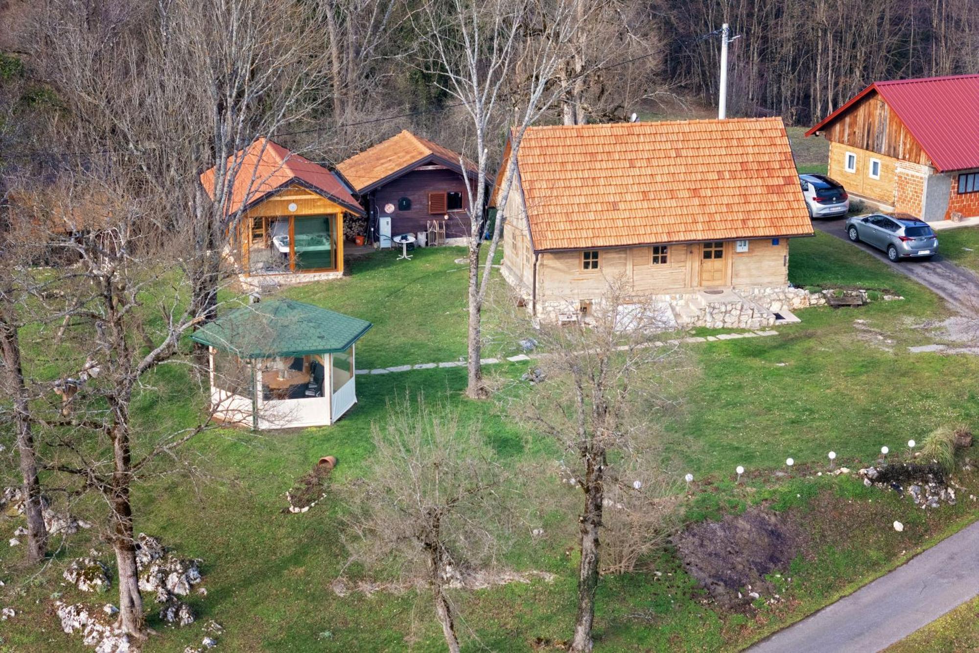 Double Paradise Slunj Exterior photo
