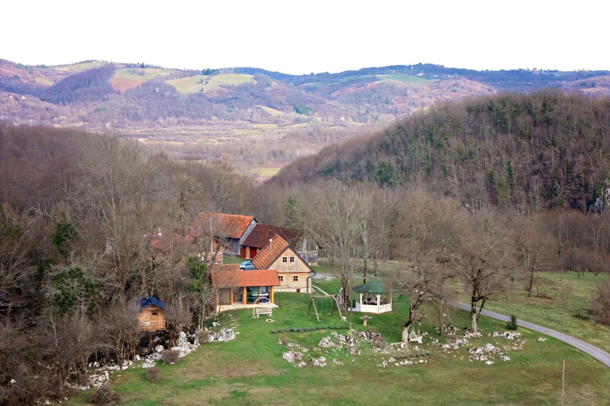 Double Paradise Slunj Exterior photo