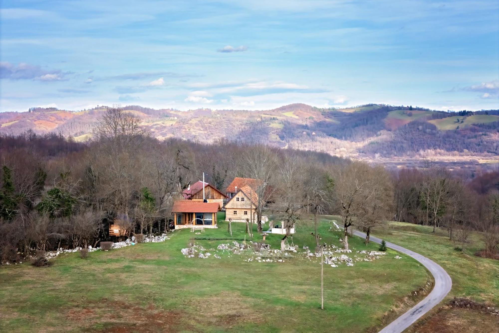 Double Paradise Slunj Exterior photo