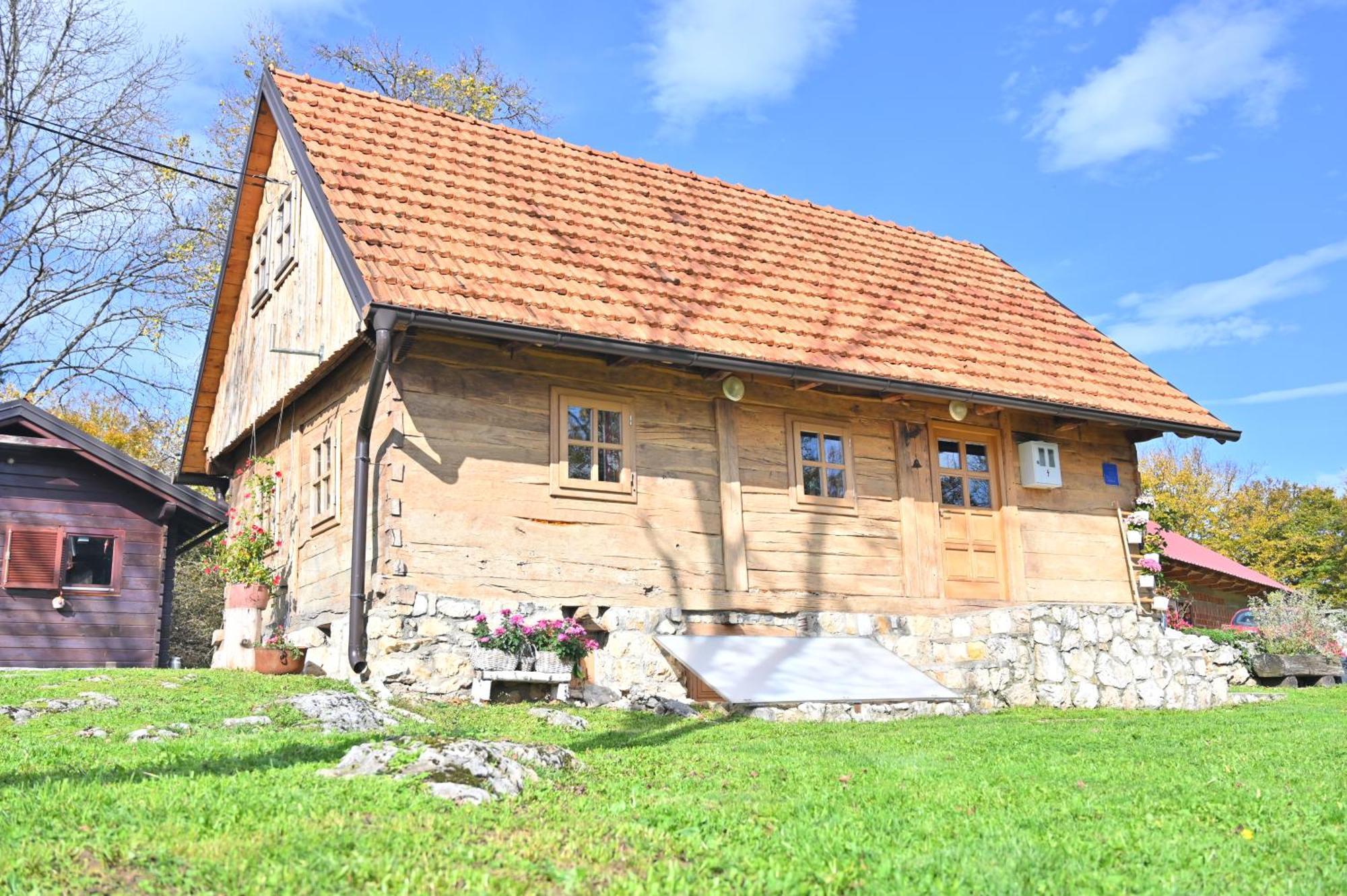 Double Paradise Slunj Exterior photo