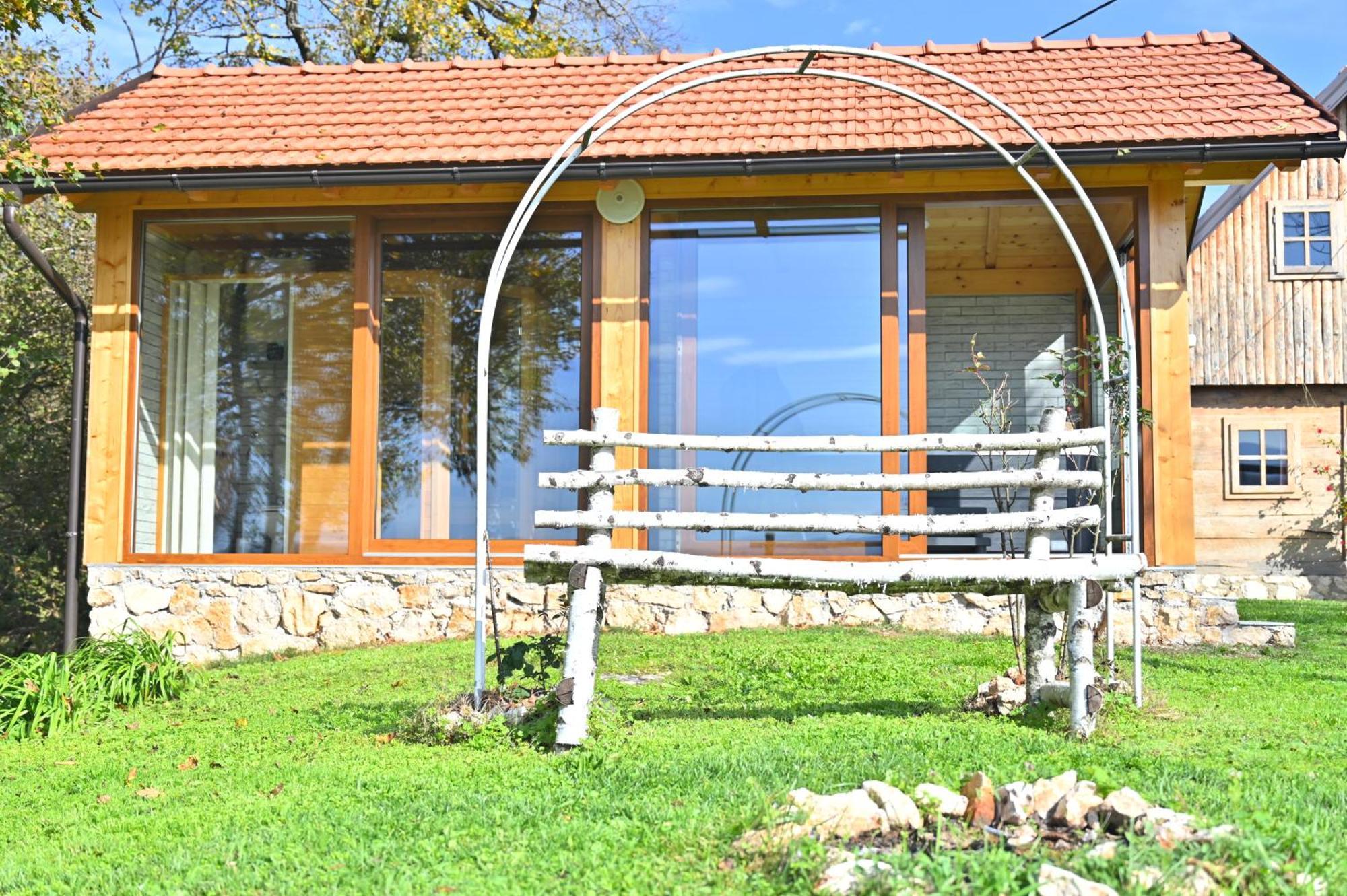 Double Paradise Slunj Exterior photo